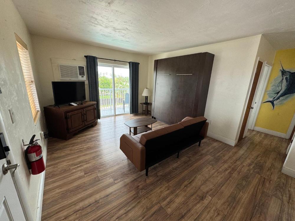 Knight's Key Suites